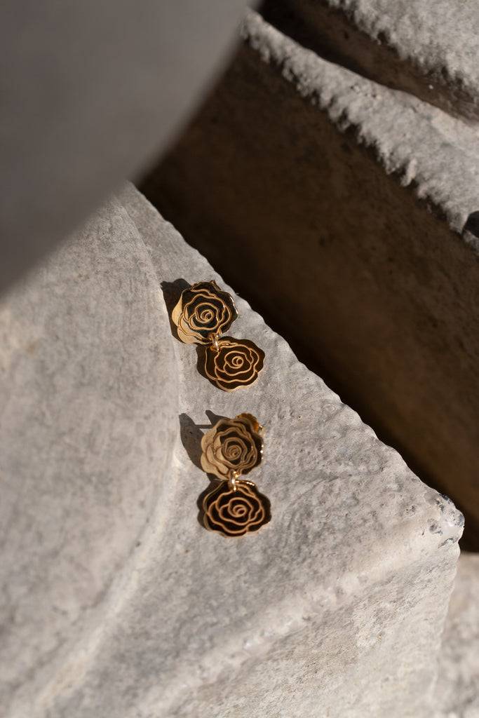 JUKSEREI ROSE DUO EARRINGS Nur noch ein Tag übrig