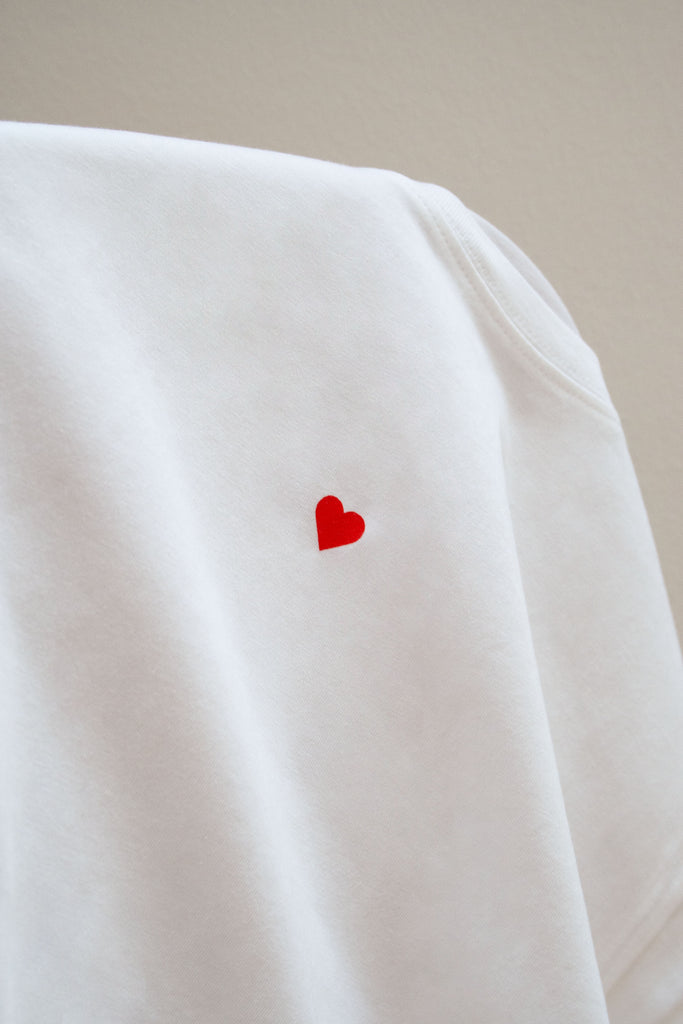 JUKSEREI HEART T-SHIRT Großer Ausverkauf