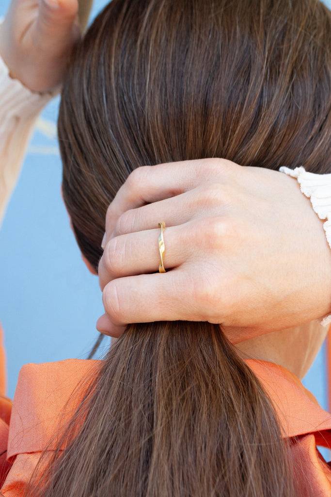 JUKSEREI SWIRL RING Tiefpreis