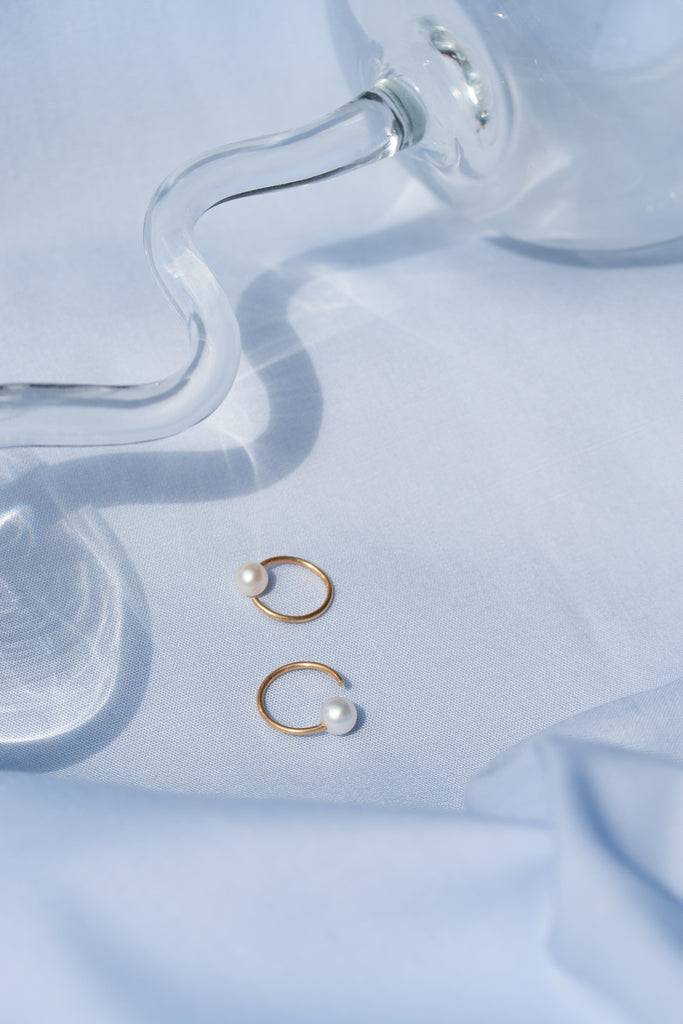 JUKSEREI VOYAGE TWIST EARRINGS MINI Bis zu 55% Rabatt