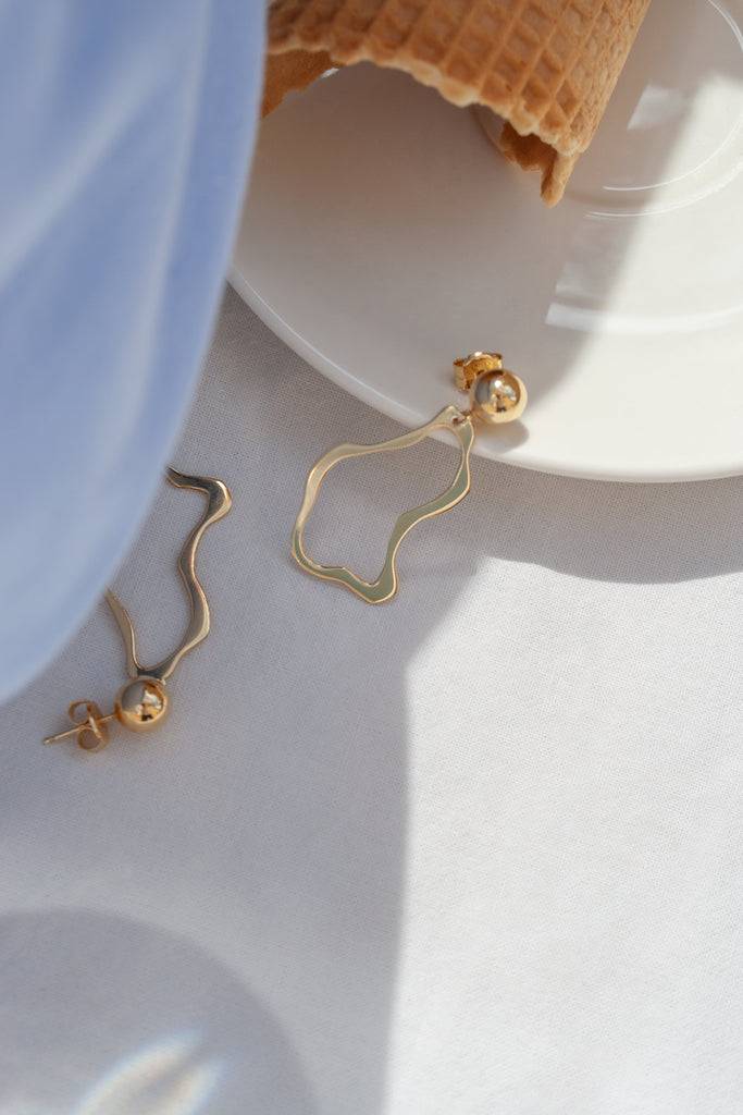 JUKSEREI MOULES EARRINGS Im Verkauf