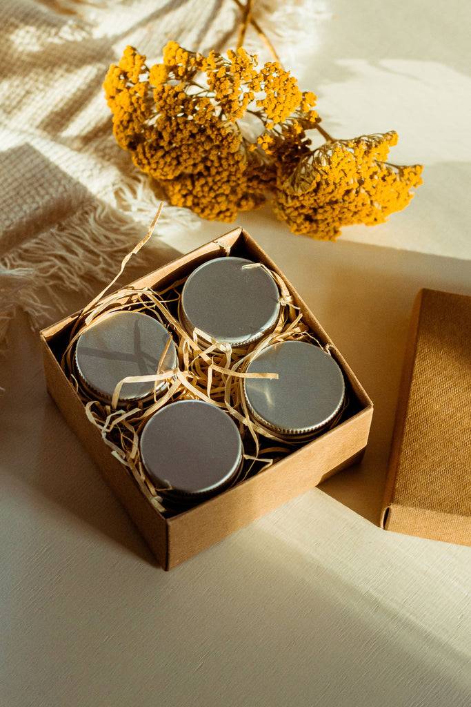 JUKSEREI LIMA · PETITE SCENTED CANDLE BOX Valentinstagsangebot
