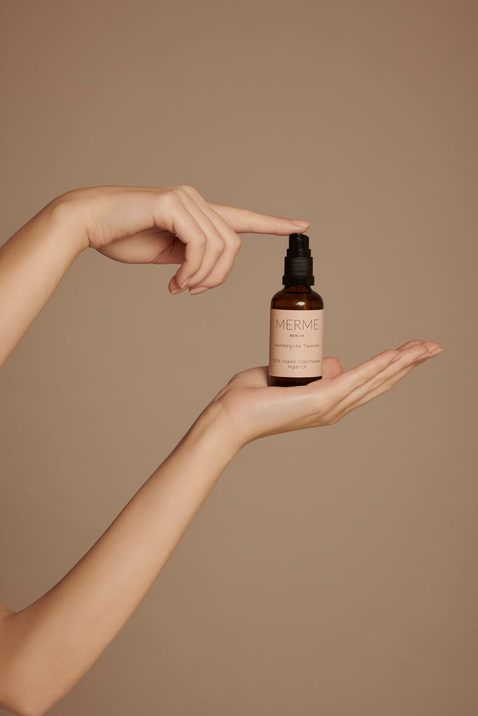 JUKSEREI MERME · REVITALISING HAIR TREATMENT (100% ORGANIC ARGAN OIL) Neueste Mode