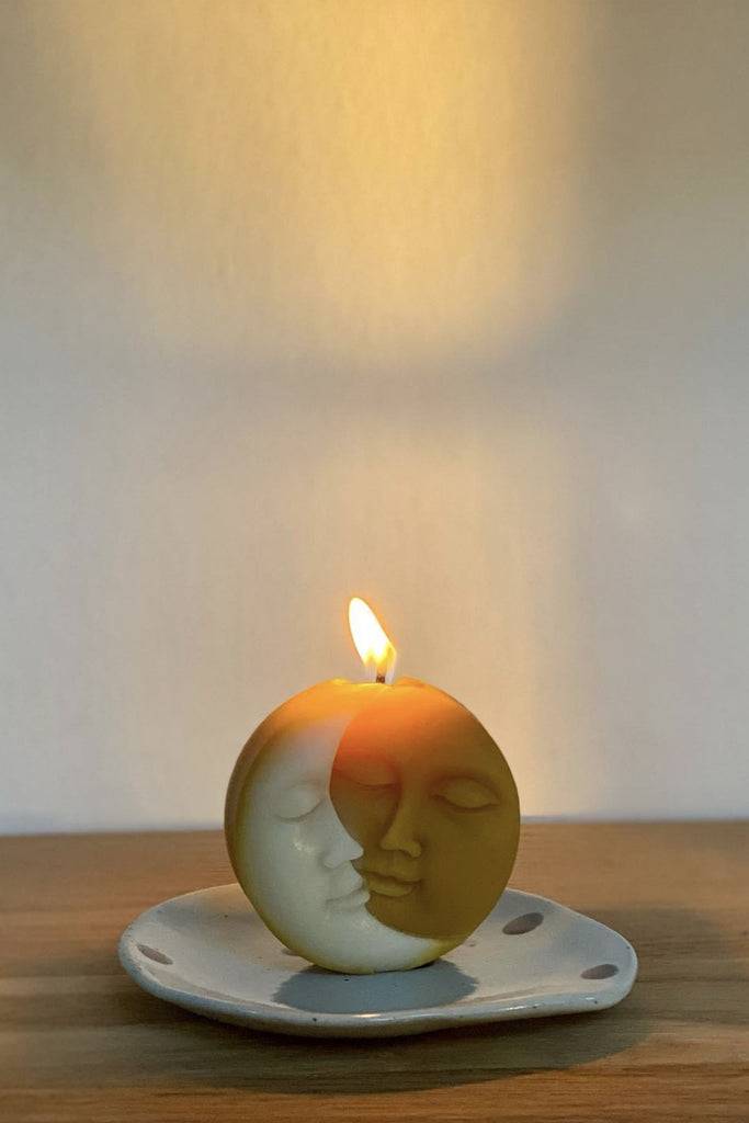 JUKSEREI SOLLYS · MOON/SUN BEESWAX CANDLE Rabatte dieses Monats