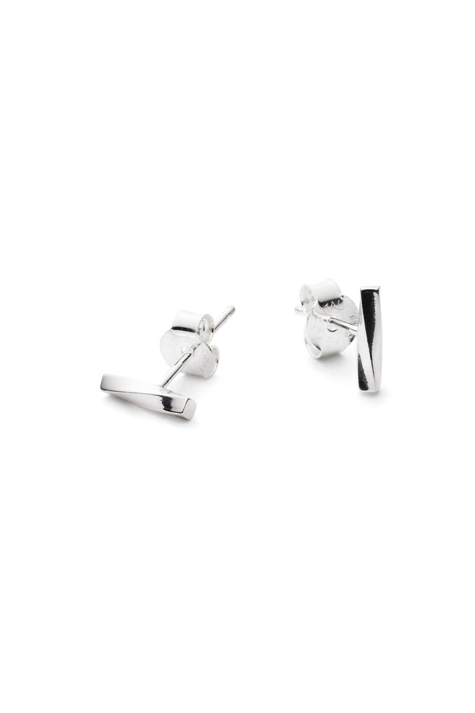 JUKSEREI EMBER EAR STUDS Preisnachlass