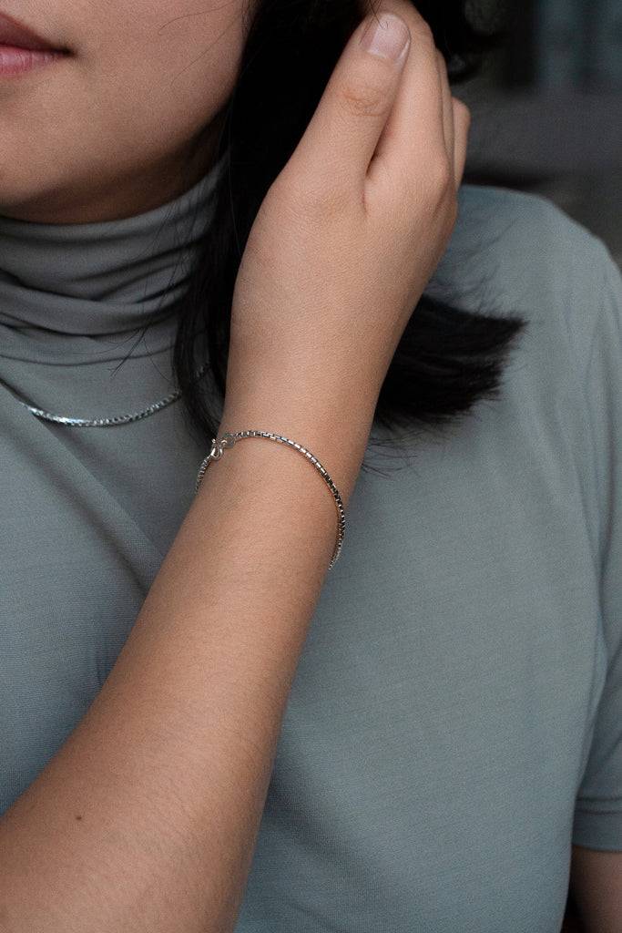 JUKSEREI BOX BRACELET Tiefpreis