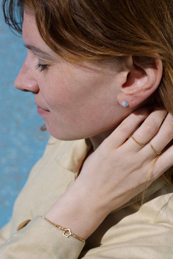 JUKSEREI BREEZE EAR STUDS Schlussverkauf