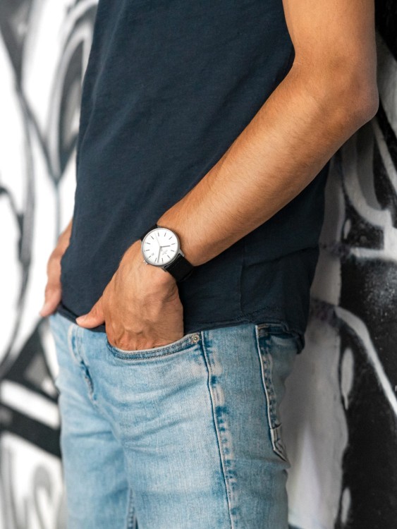 Junghans FORM A Titan Sonderangebot der Fabrik