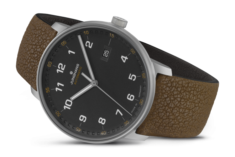 Junghans FORM A Titan Vierteljährliche Förderung