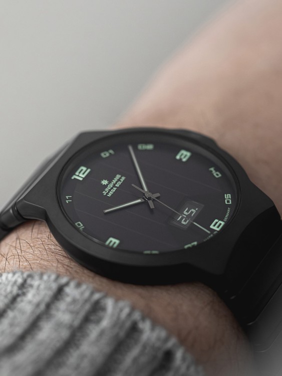 Junghans Force Mega Solar Bestseller