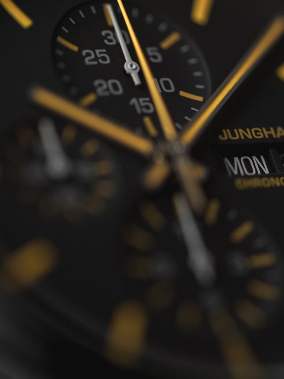 Junghans FORM A Chronoscope Super Sparpreis