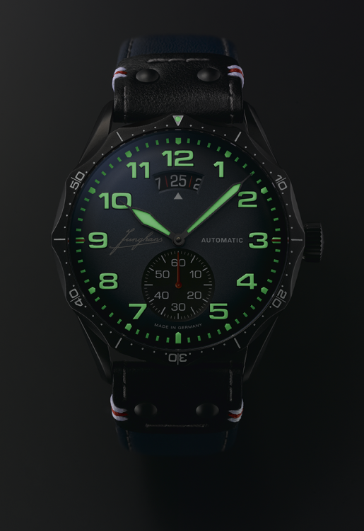 Junghans Pilot Automatic Navy Blue Begrenzte Freigabe