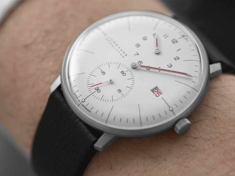 Junghans max bill Regulator Bauhaus Wochenangebot