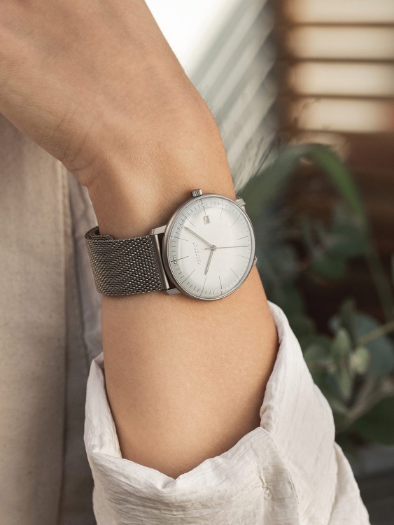 Junghans max bill MEGA Solar Begrenztes Angebot