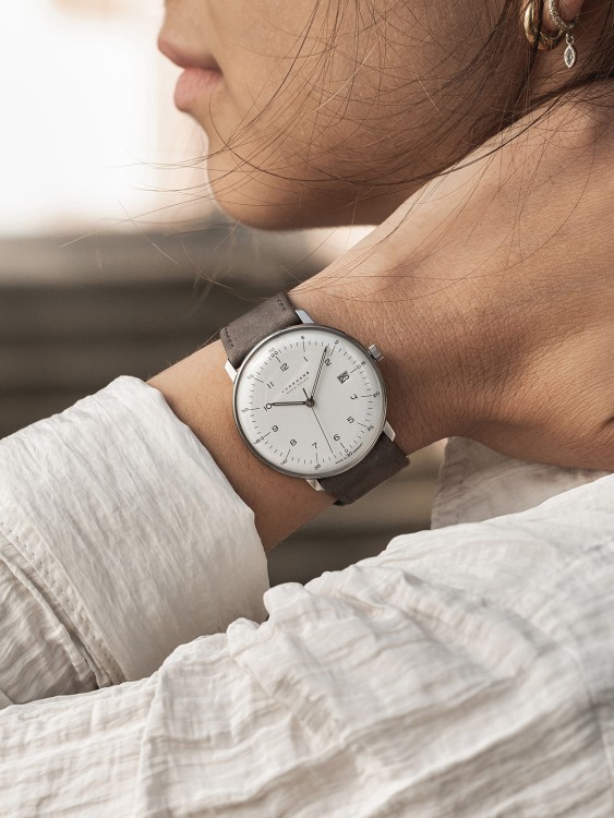 Junghans max bill MEGA Solar Exklusivangebot