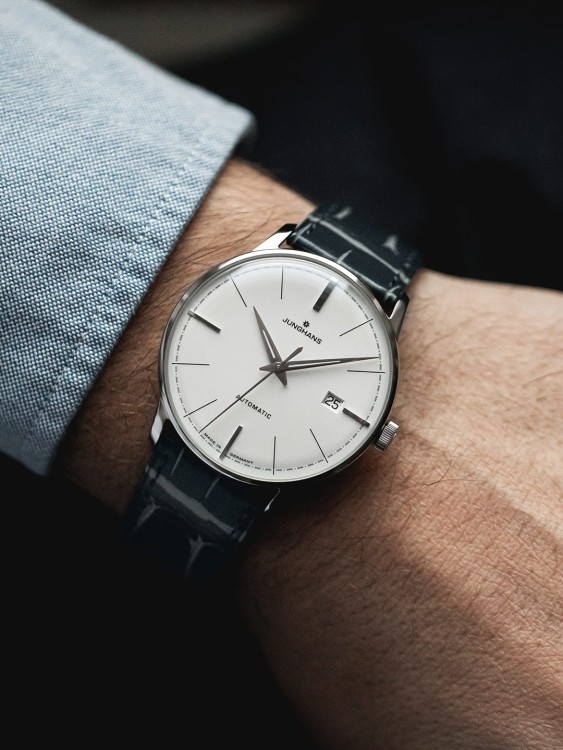 Junghans Meister Classic Terrassenbau Online Shopping