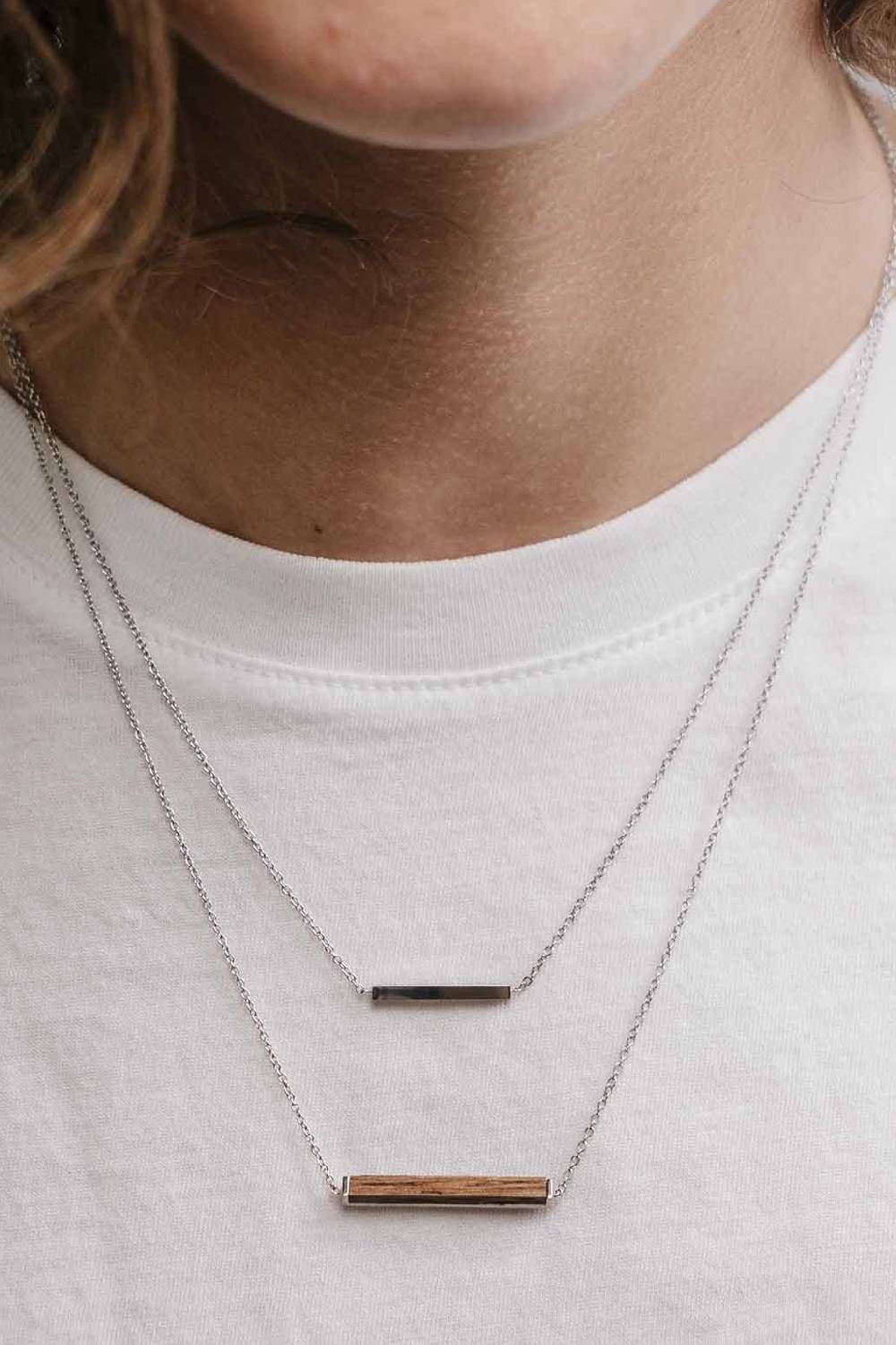 Kerbholz RECTANGLE NECKLACE Walnuss Osterangebot