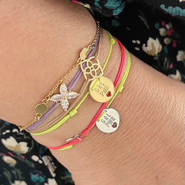 Leaf Jewelry Charity Armband GRL PWR, Koralle Vierteljährliche Förderung
