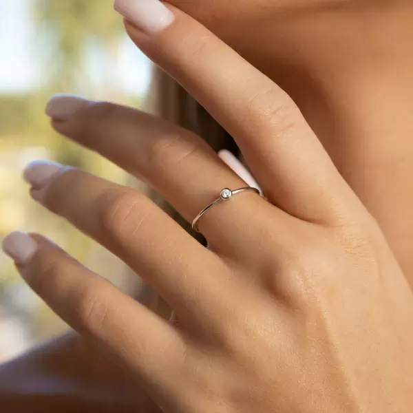 Leaf Jewelry Ring "my first diamond", 14 K Gelbgold Letzter Tag