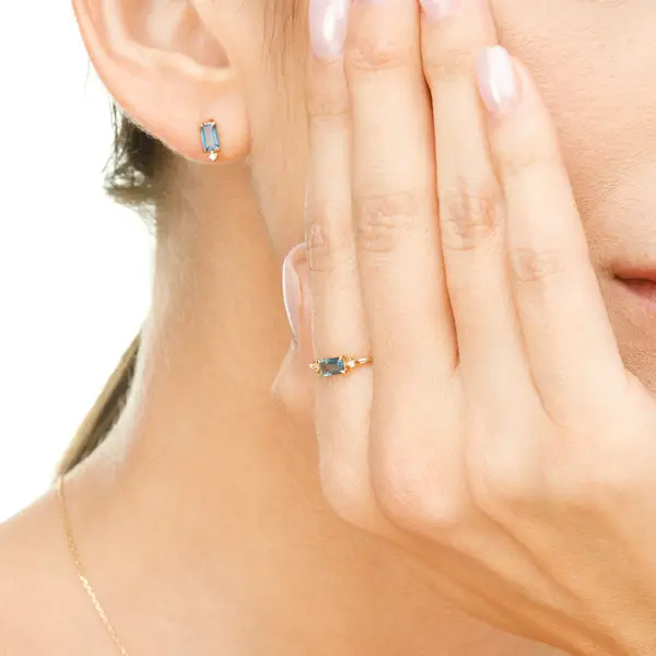 Leaf Jewelry Ohrstecker London Blue Topas, 14K Gelbgold Kostenloser Versand international