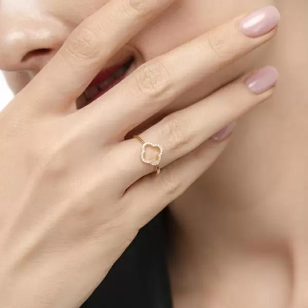 Leaf Jewelry Ring Kleeblatt mit Diamanten, 18 K Gelbgold Online