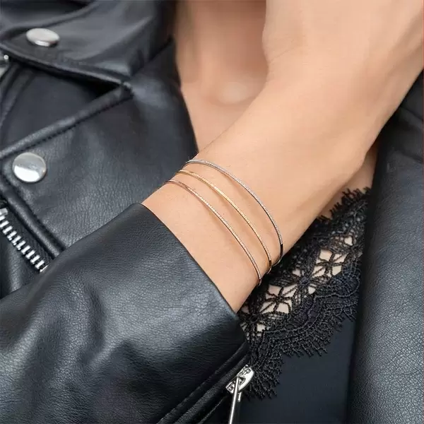 Leaf Jewelry Armreif Circle mit Diamanten, 18 K Rosegold Neueste Stile