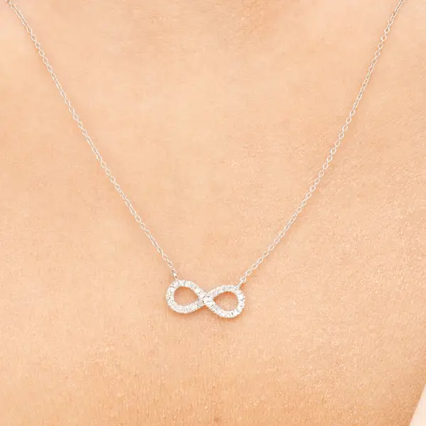 Leaf Jewelry Halskette Infinity mit Diamanten, 18 K Weissgold Cyber Monday