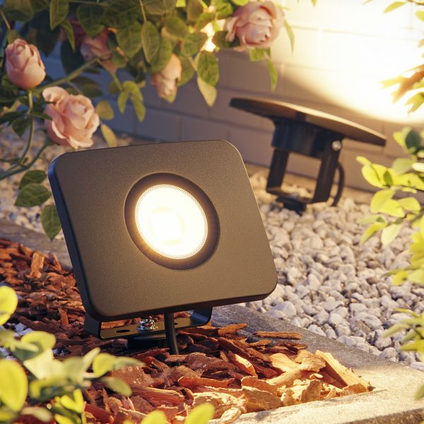 LED Gartenstrahler Wega mit Erdspieß für außen, schwarz, 28,005W, 2361lm, warm-weiß Rabatte dieses Monats