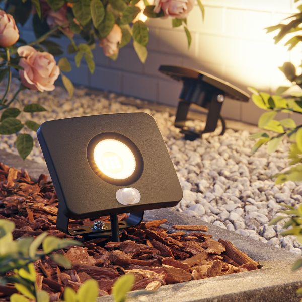 LED Gartenstrahler Wega mit Erdspieß für außen mit Bewegungsmelder, schwarz 10,8W (Lichtfarbe wählbar) Auslauf
