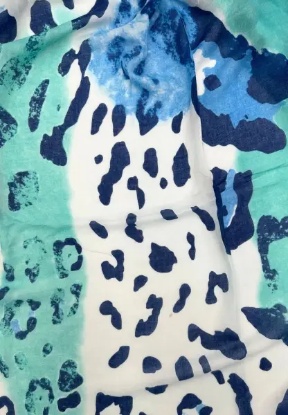 Leslii Schal Leo Look in Blau Türkis Versandkostenfrei