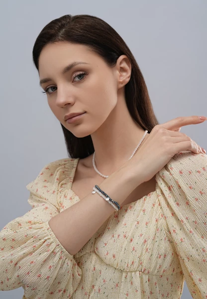 Leslii Damen-Armband Karoline Kristall Glasperlen dehnbar Weiß Neueste Stile