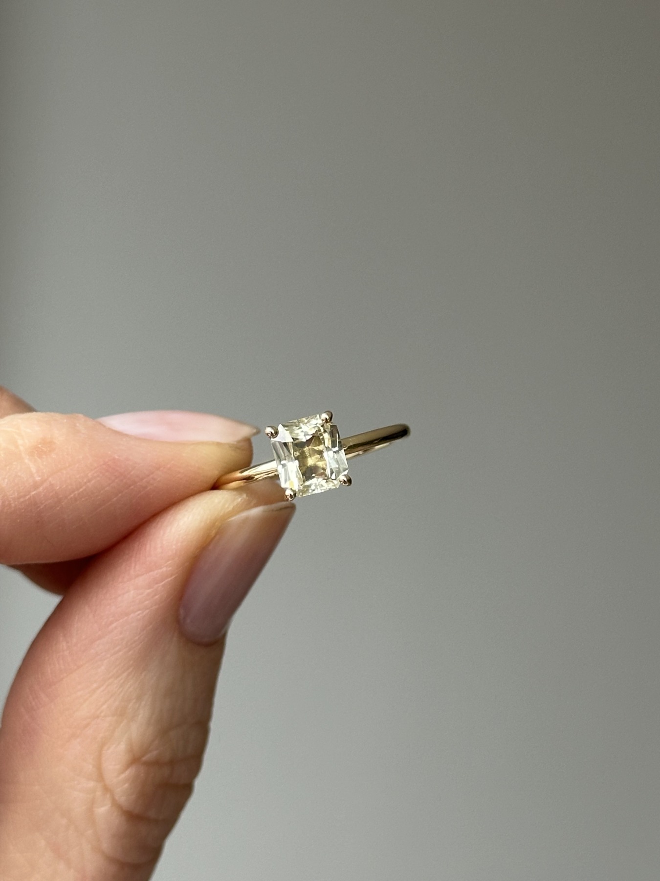 Nina Kastens Yellow Sapphire Ring VIP-Rabatte