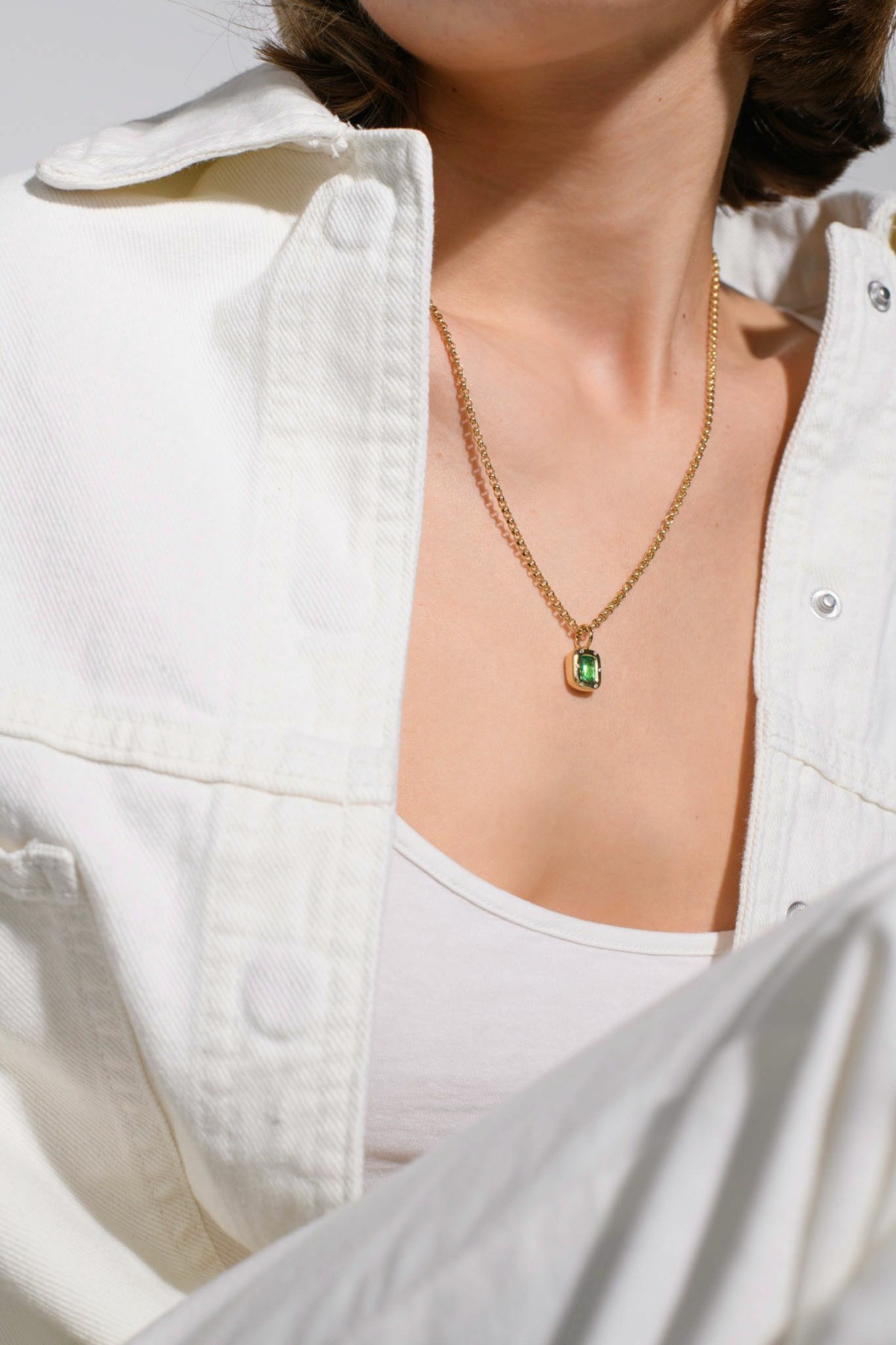 Nina Kastens Subway Pendant Emerald Kostenlose Rückgabe
