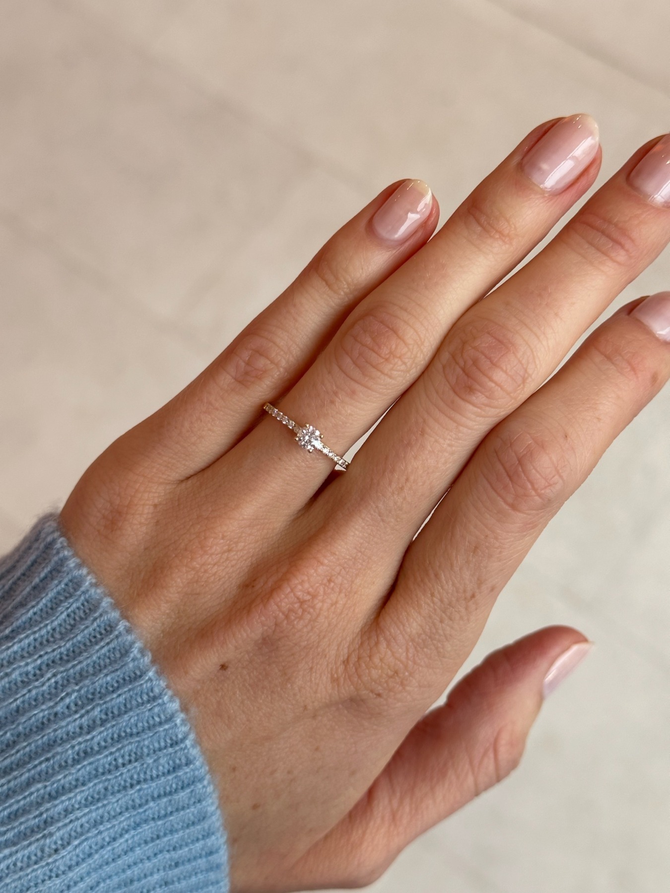 Nina Kastens Pavé Solitaire Ring Begrenzt auf 3 Tage