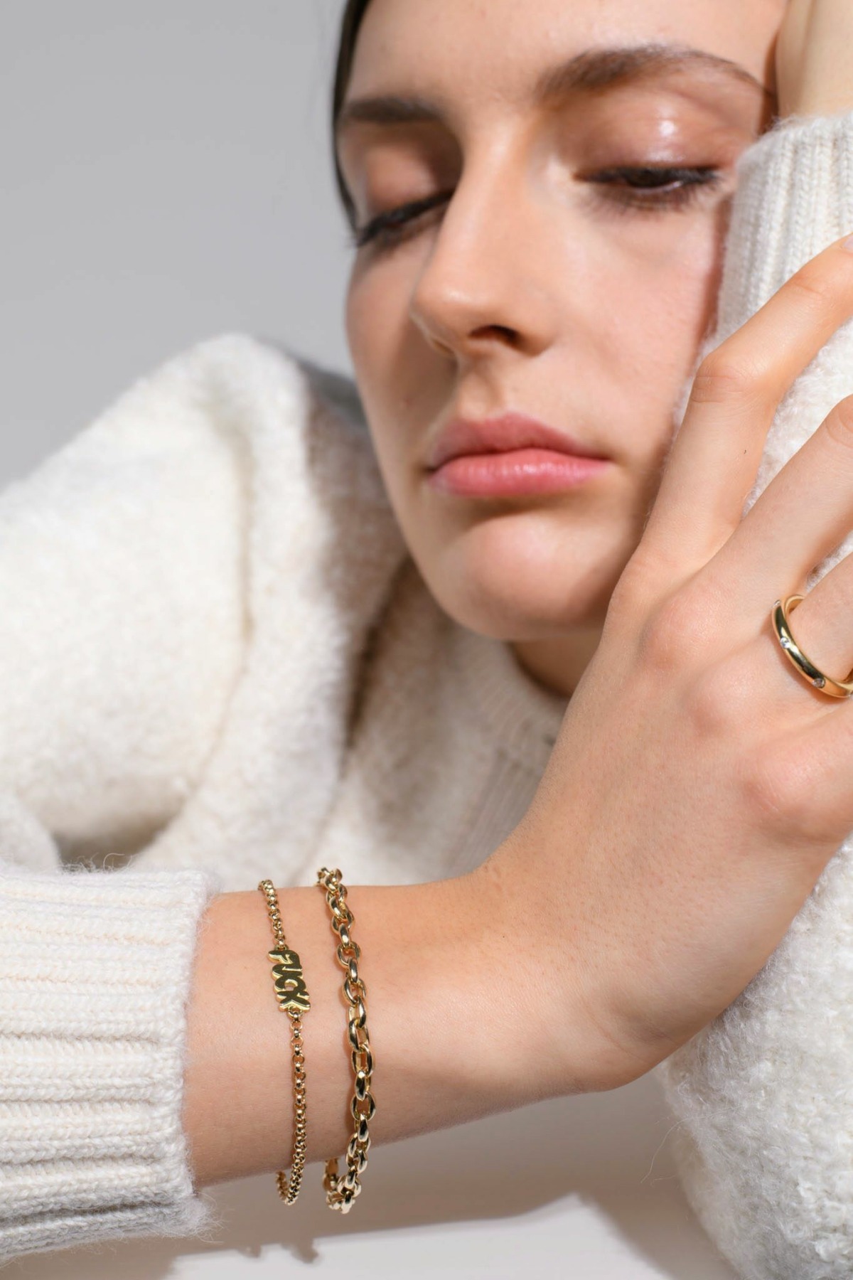 Nina Kastens Oval Chain Bracelet Online