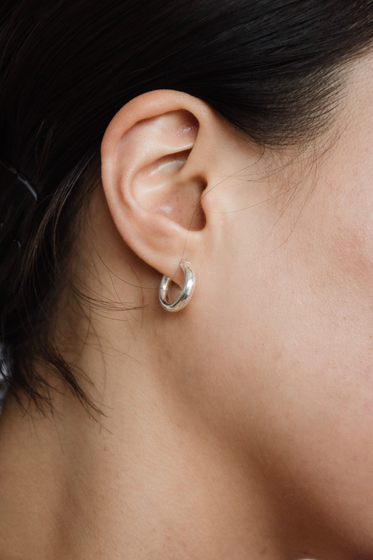 Nina Kastens Essential White Gold Hoops Small Preisnachlass