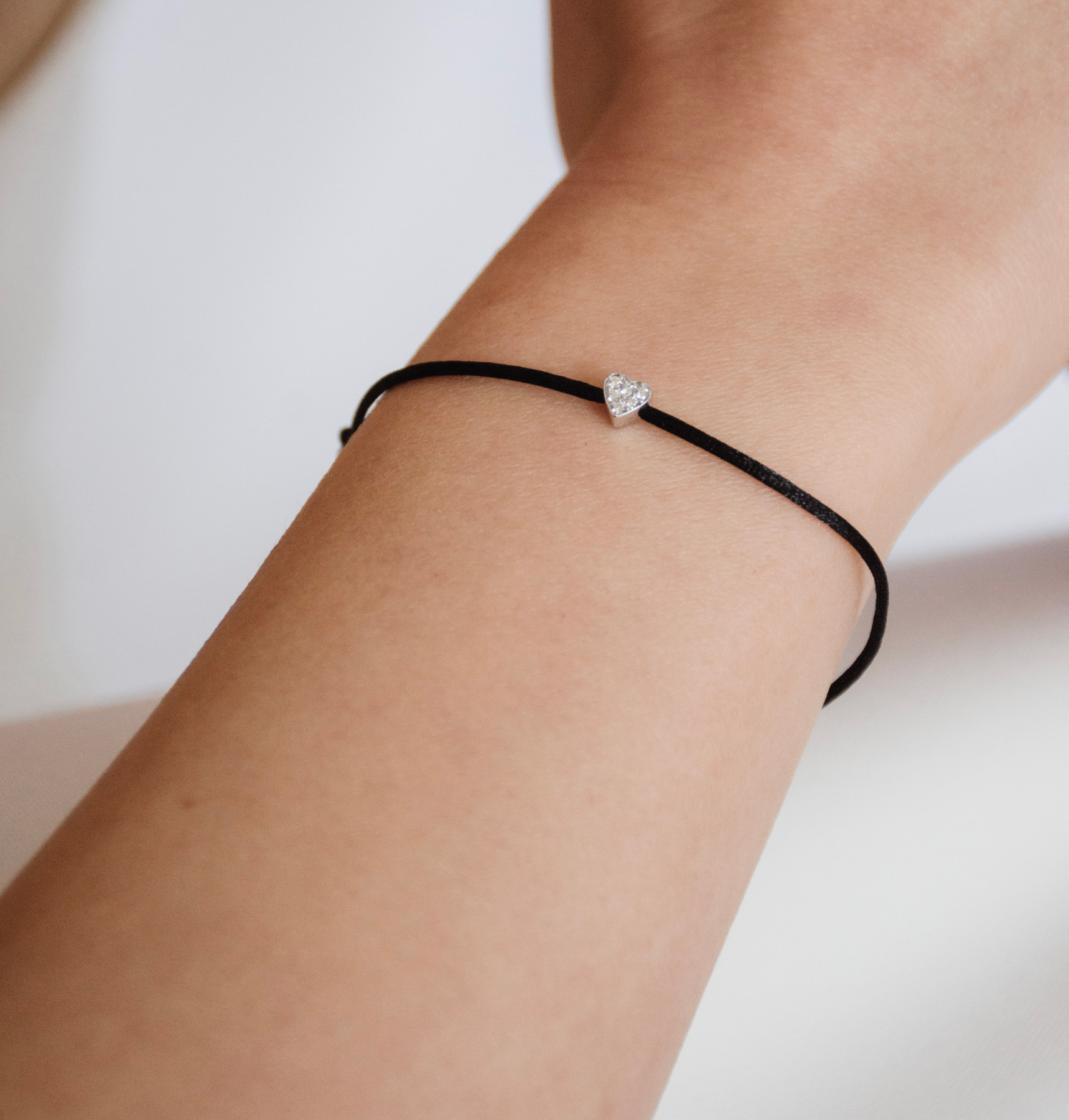 Nina Kastens Diamond Heart Bracelet Black Saisonale Angebote