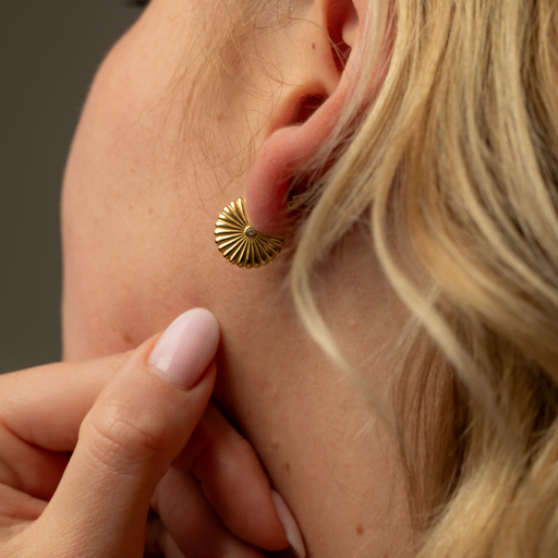 Paul Hewitt Scallop Ohrstecker Gold Räumungsverkauf