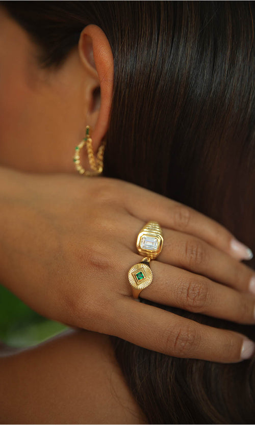 Paul Valentine Emerald Ring White Online
