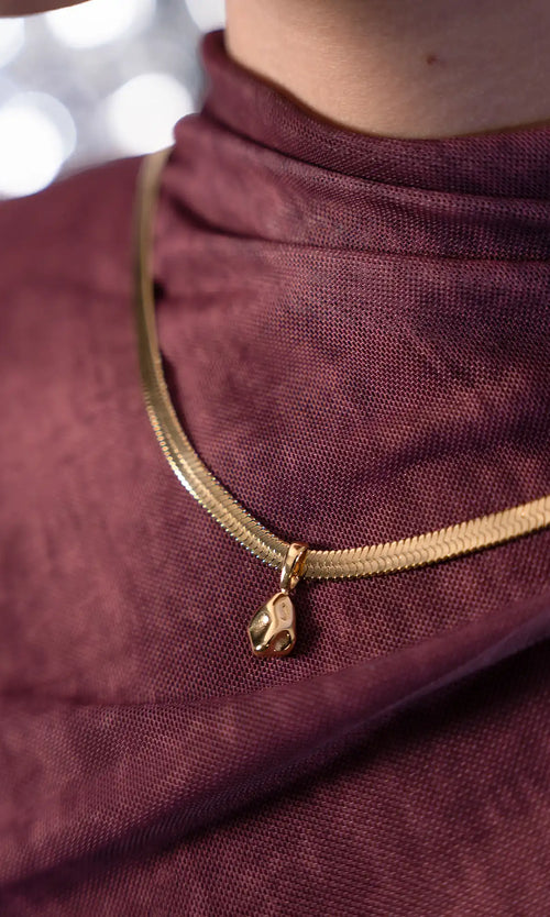 Paul Valentine Molten Sleek Necklace Rabatte dieses Monats