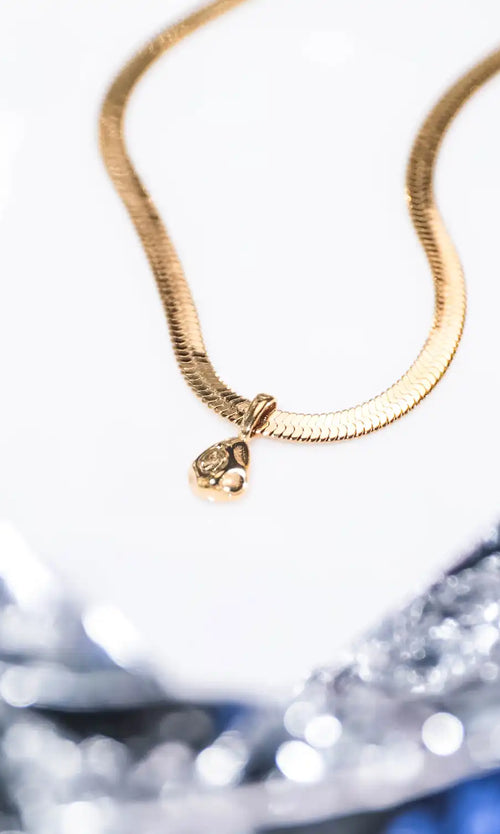 Paul Valentine Molten Sleek Necklace Rabatte dieses Monats