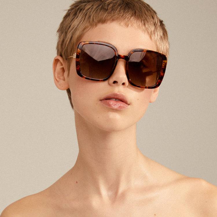 Pilgrim ALIET Sonnenbrille Schildpatt-Braun/Gold VIP-Rabatte