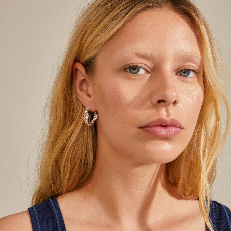 Pilgrim SUN recycelte, gedrehte Hoops versilbert Bis zu 55% Rabatt
