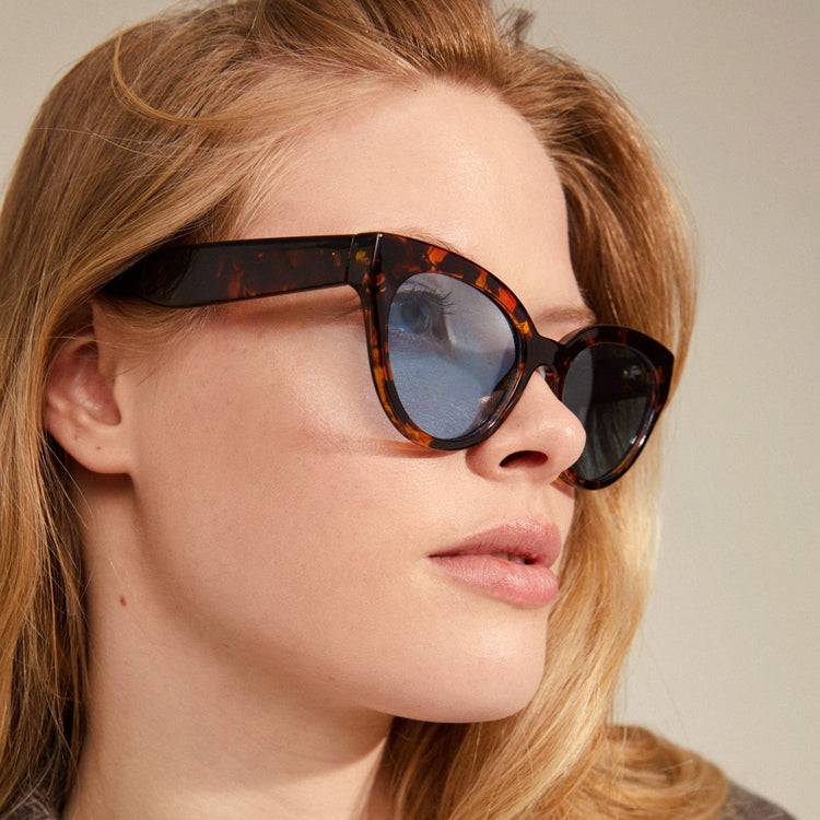 Pilgrim RAISA Recycelte Sonnenbrille Schildpatt-Braun Begrenztes Angebot