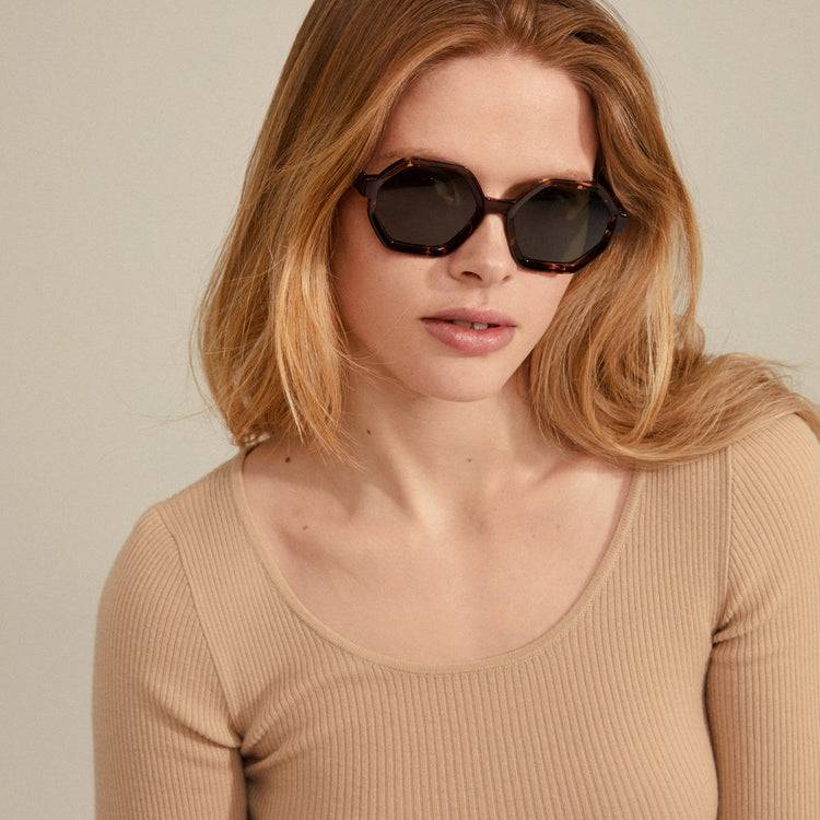 Pilgrim KIMANI Recycelte Sonnenbrille Schildpatt-Braun Preisnachlass