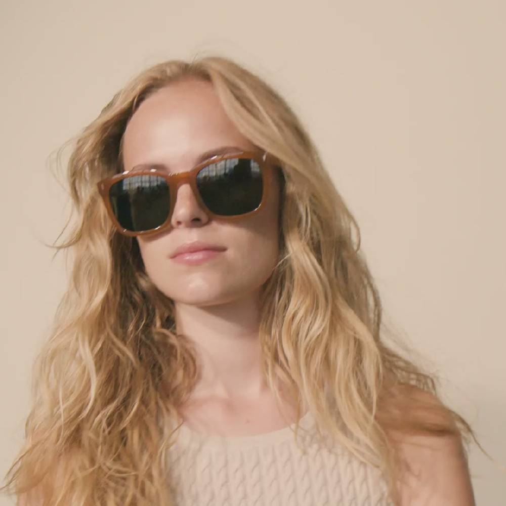 Pilgrim KATYA ikonische Retro-Sonnenbrille karamellbraun 50% Rabatt für begrenzte Zeit