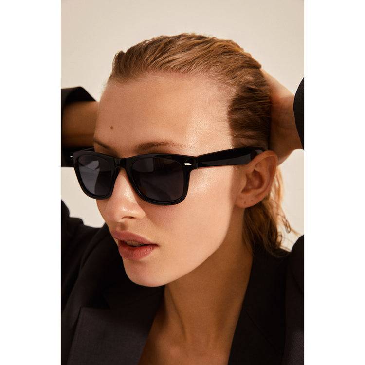 Pilgrim REESE Sonnenbrille im Retro-Stil schwarz Kauf eins, bekomm eins gratis