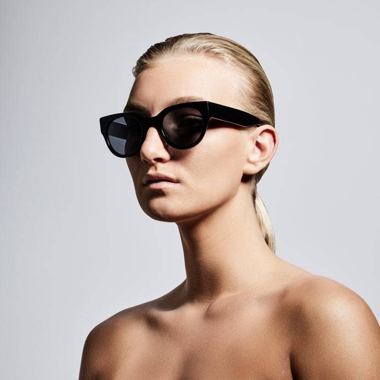 Pilgrim MALI oversized Acetat Sonnenbrille, schwarz Riesige Ersparnisse
