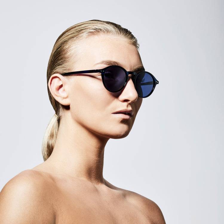 Pilgrim ROXANNE klassische runde Sonnenbrille, blau Tiefpreis