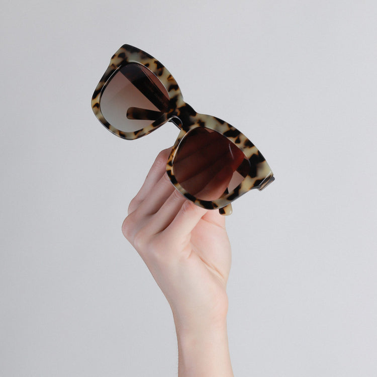 Pilgrim Sonnenbrille : Dael : Grau Letzter Tag